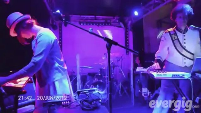 Lunivers Happy route - L'international - Concert Evergig Live - Son HD