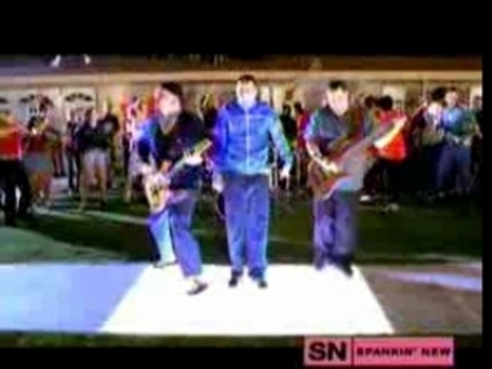 Alien Ant Fam  -Smooth Criminal