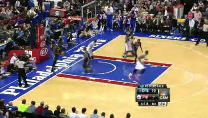 完全不像新人的表現~Michael Carter Williams 偷球後單騎快攻~