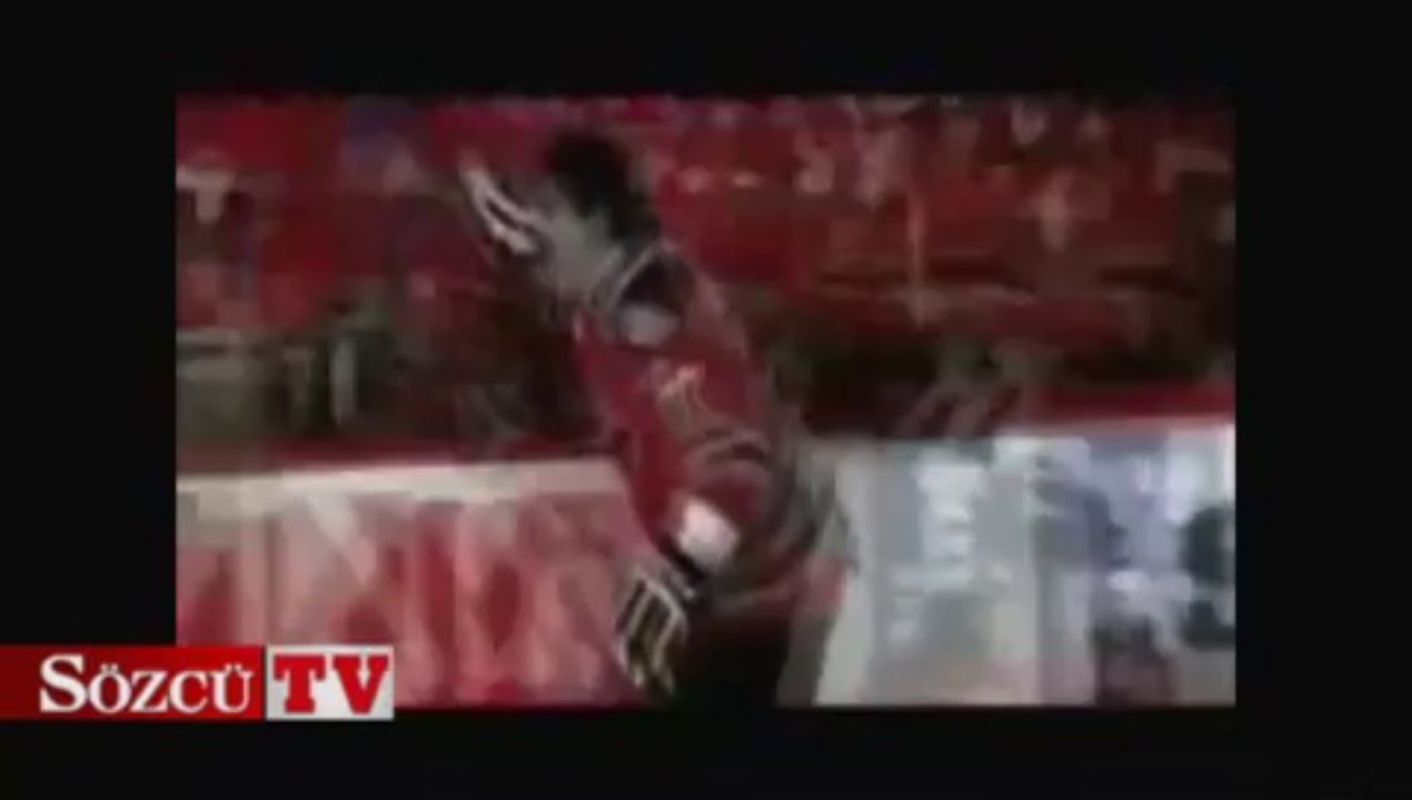 Taraftar, sahaya 26bin ayıcık attı