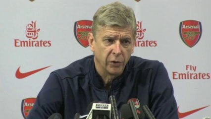 Pícara sonrisa de Wenger mientras niega el interés por Morata