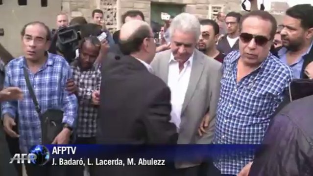 Poeta revolucionário morre aos 84 anos no Egito