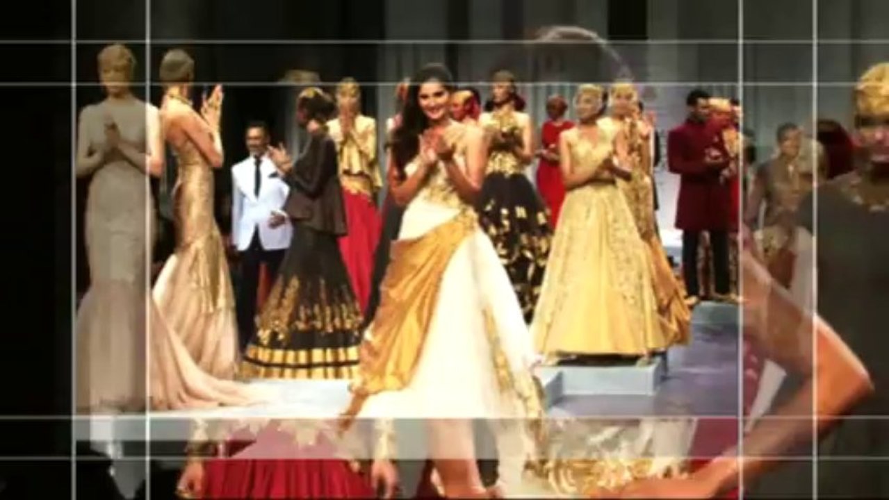 Sania Mirza scorches the ramp in Bridal wear
