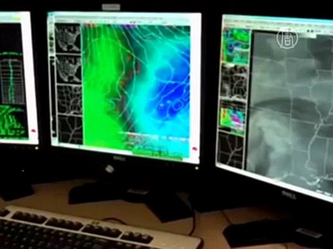 Военные США и Канады следят за Сантой из космоса