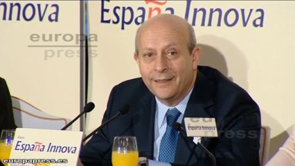 Wert dice que sólo tira la toalla  "al salir de la ducha"