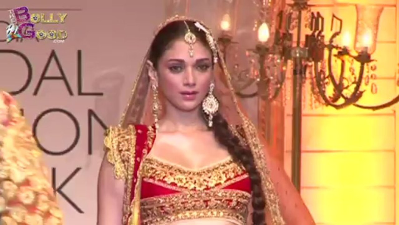 Aditi Rao Hydari Walks The Ramp For Preeti S Kapoor At Aamby Valley India Bridal Fashion Week 2013