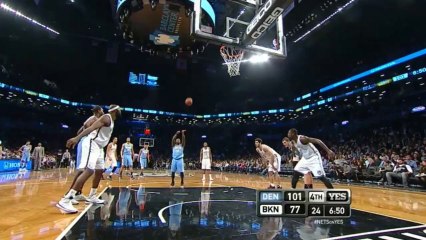 Nate Robinson shoote ses lancers francs main gauche