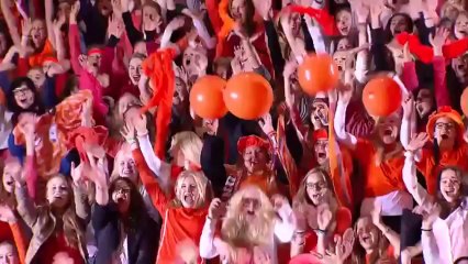 One Direction Play Rock Paper Scissors - 1D Day