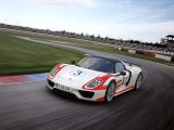 La Porsche 918 Spyder lâche les chevaux à Valence