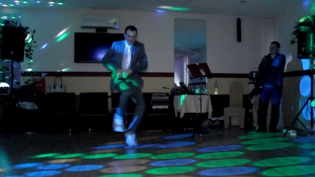 MrPavlov - Sex Bomb танец на юбилее мамы (2012)