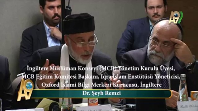 İngiltere Müslüman Konseyi (MCB) Yönetim Kurulu Üyesi, MCB Eğitim Komitesi Başkanı, Igra İslam Enstütüsü Yöneticisi, Oxford İslami Bilgi Merkezi Kurucusu, İngiltere Dr. Şeyh Remzi