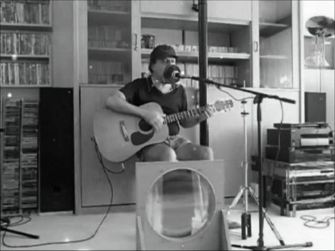 Levent Binyücel - one man band - I Can't Get No Satisfaction version 2 (Rolling Stones 1965 cover)