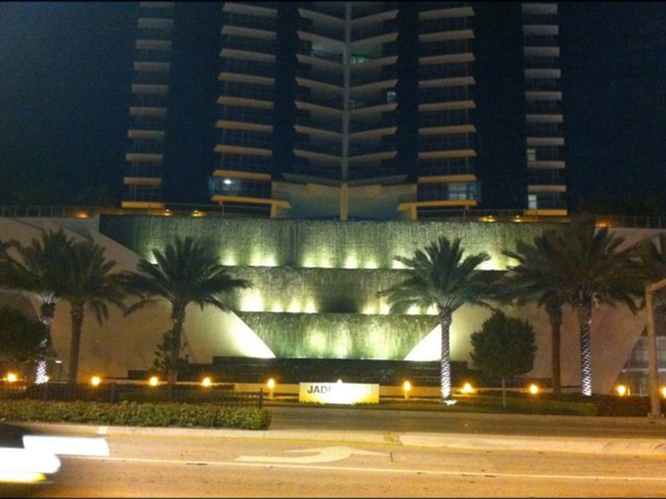Jade Ocean Condominium Sunny Isles Beach