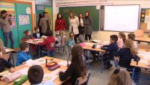 Susana Díaz habla a los escolares de la Constitución
