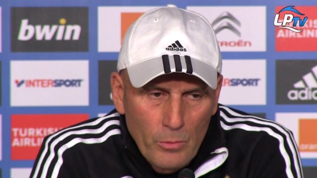 Baup félicite les prêtés