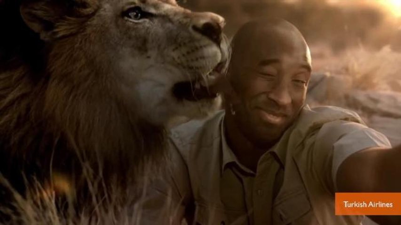 Kobe Bryant and Lionel Messi in Selfie Showdown