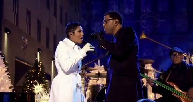TONI BRAXTON & BABYFACE Have Yourself a Marry Little Christmas Live at the Rockefeller Center 04/12/2013 (HD - Part 3).