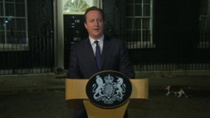 Cameron calls Mandela the "hero of our time"