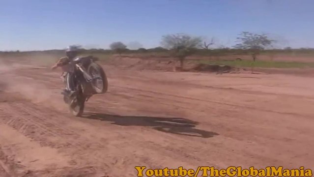 Dirtbike Drifting+Wheelies+Donuts