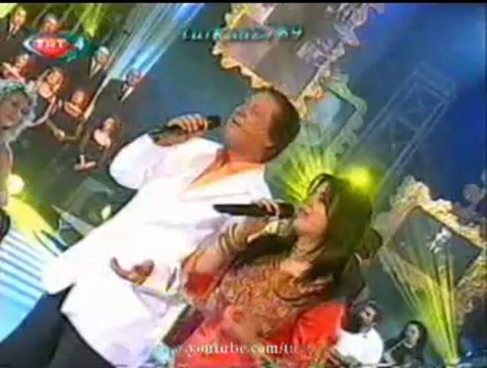 Ahmet ÖZHAN*ZARA-Yeşil Ördek Gibi Daldım Göllere