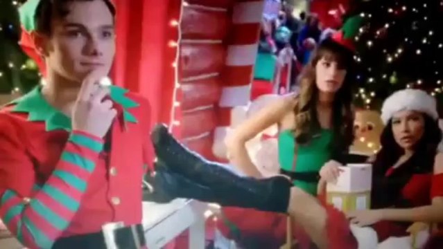 Glee 5x08 Sexy Santa Arrives Scene