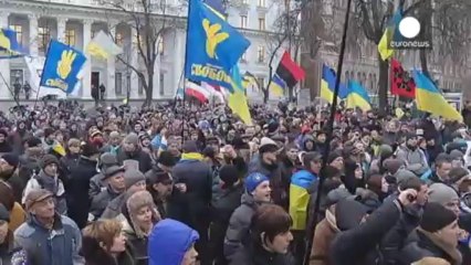Ukraine : le clin d'oeil des manifestants pour les 25 ans de la police anti-émeute