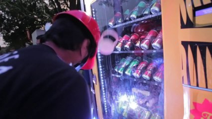 World's 1st Headbang triggered Beer Dispenser - Kingfisher Case Study