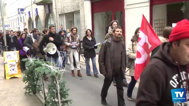 Manifestation des enseignants du primaire jeudi 5 décembre à Carcassonne pour réclamer la refonte de la réforme des rythmes scolaires.