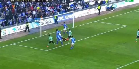 Jorge Molina falla un penalti frente al Lleida Esportiu en Copa del Rey
