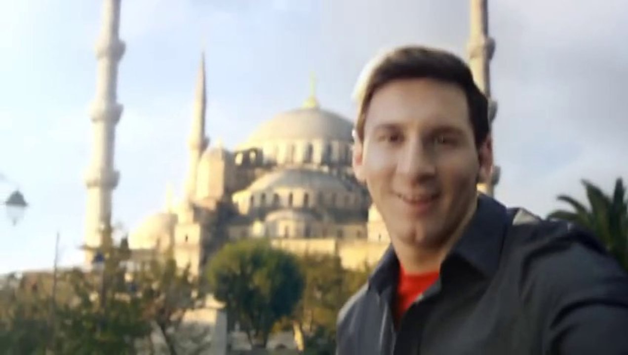 Kobe vs. Messi se prennent en photo façon Selfies - Pub pour une compagnie aérienne