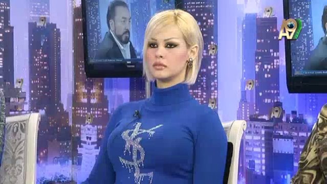 “Sayın Müjde Ar, “Güneydoğuda eğitim Kürtçe olsun, Kürtçe konuşulsun” diyor. Bir şeyleri ayırırsanız, bu bölünme getirebilir. Bölünme ise acı demektir”