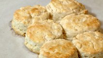 How to make buttermilk biscuits