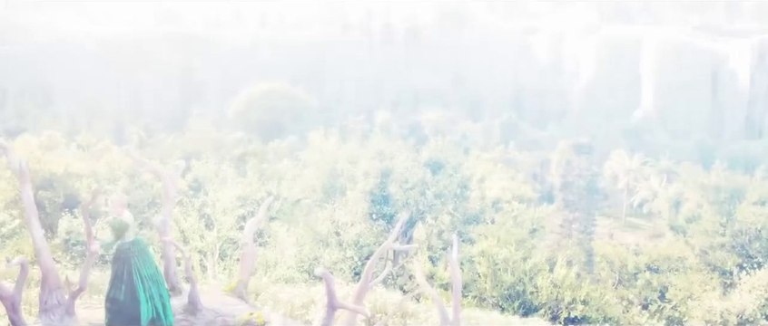 LA BELLE ET LA BETE - Bande Annonce Officielle - avec Léa Seydoux et Vincent Cassel