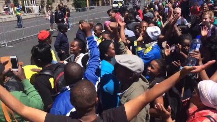 Tribute to Mandela at Cape Town City Hall