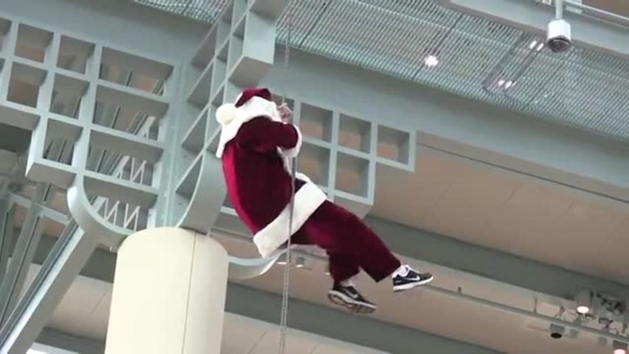 Compilation chutes du Père Noël