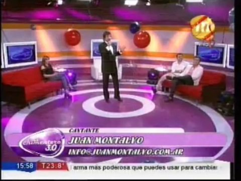 Juan Montalvo cantó a lo mexicano en el Chimentero 3.0 Una Diferencia