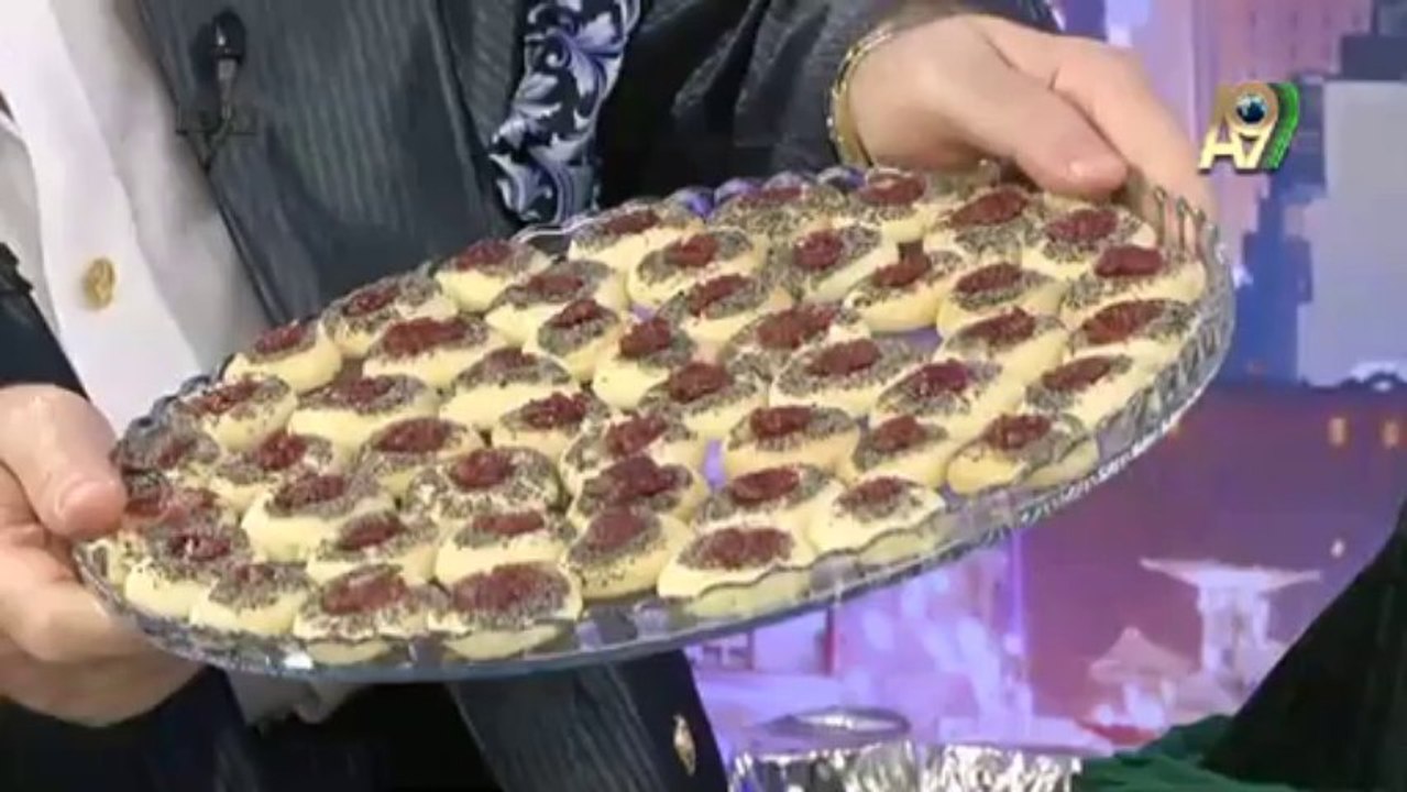 The quilted turban presented by His Highness Sheikh Nazim Al-Qibrisi to Adnan Oktar carries his spirituality.