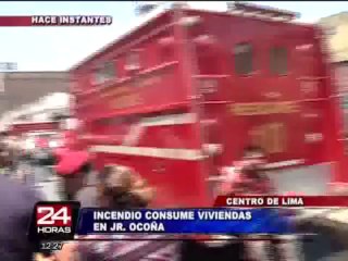 Download Video: Voraz incendio consume más de 20 viviendas en el Centro de Lima (3/3)