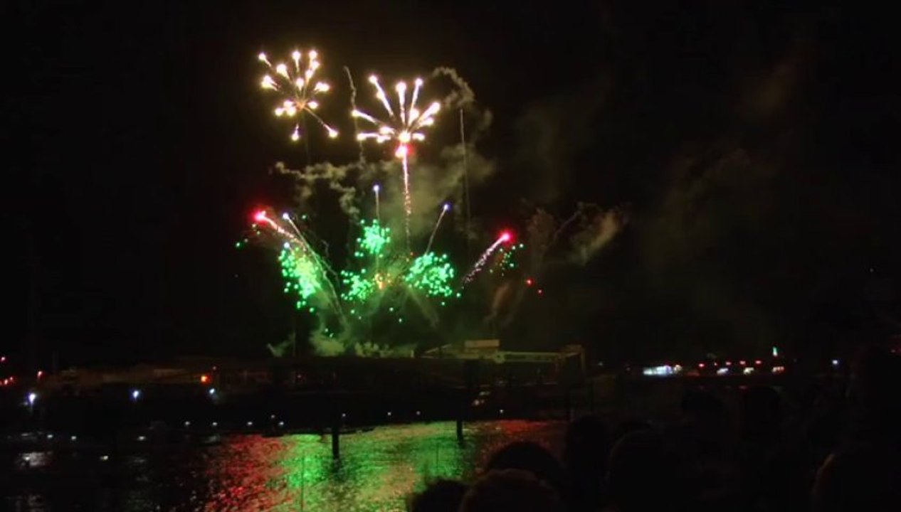 Parade et feu d'artifice de la Saint-Nicolas 2013 à Boulogne-sur-Mer