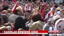 Erdoğan'ın Uzunköprü'deki Mitinginde Kadınlar Birbirine Girdi 8.12.2013