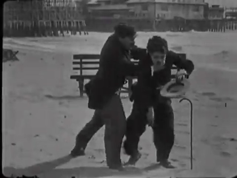 Chaplin na pláži