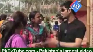 Funny Punjabi Totay Angreji Public Comedy - Video