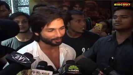 Shahid Kapoor goes theatre hopping