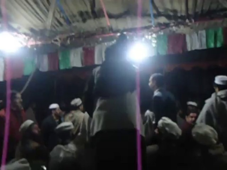 lo madinay ki tajalli se lagaye hue hain