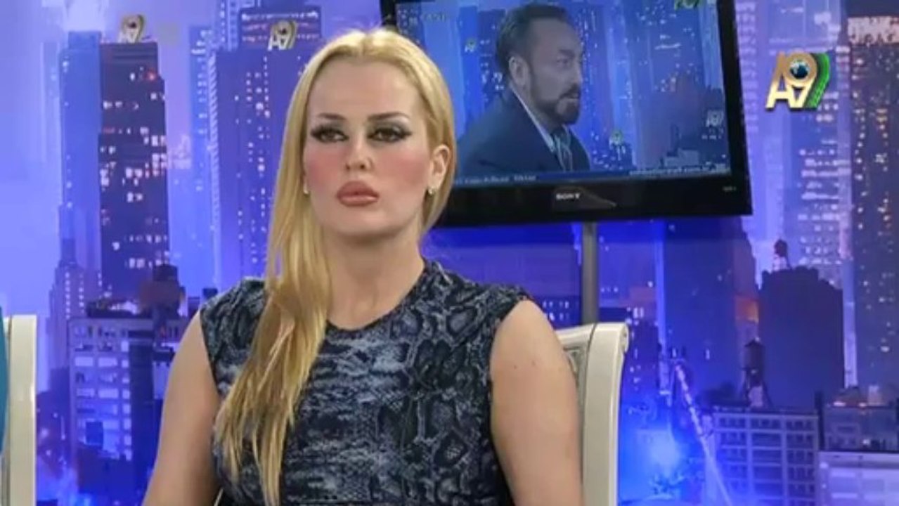 İsrail peygamber ismidir kahrolsun demek Müslümana yakışmaz. Fatih camiindeki toplantıda Hz. Mehdi (as)'ın gelişi için ve İttihad-ı İslam için dua etmeleri gerekirdi.