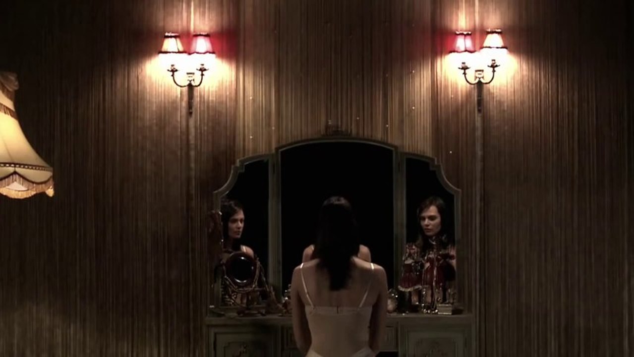 Μιχάλης Χατζηγιάννης - Άννα _ Mixalis Xatzigiannis - Anna - Official Music Video