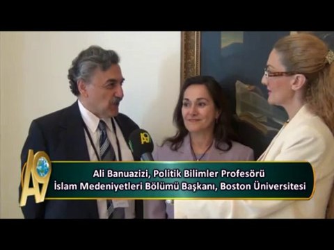 Valentine Moghadam, Norntheastern Üniversitesi, Sosyoloji Profesörü, Uluslararası İlişkiler Bölümü Başkanı
