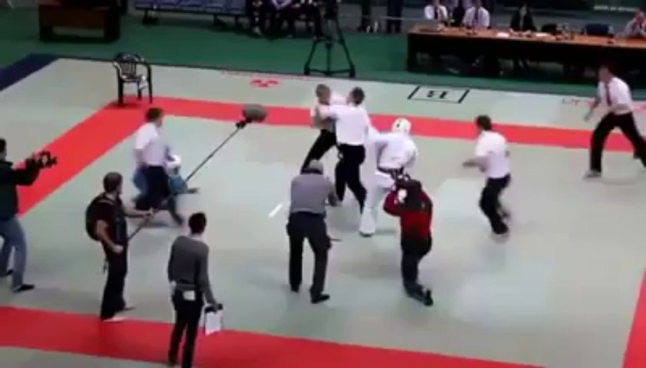 Il ne faut pas faire le malins avec l’arbitre