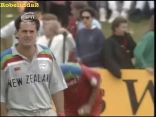 Zimbabwe Bowler Slip 2 Times On The Crease