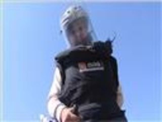 اللبنانيات يقتحمن مجال نزع الألغام